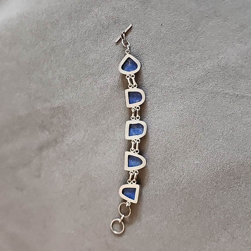 Custom made lapis lazuli bracelet set in 925  silver 7 1/4" with toggle clasp - Picture 4 of 4